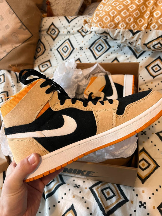 Custom Air Jordan 1 High Zoom CMFT ‘Pumpkin Spice’ Sneakers