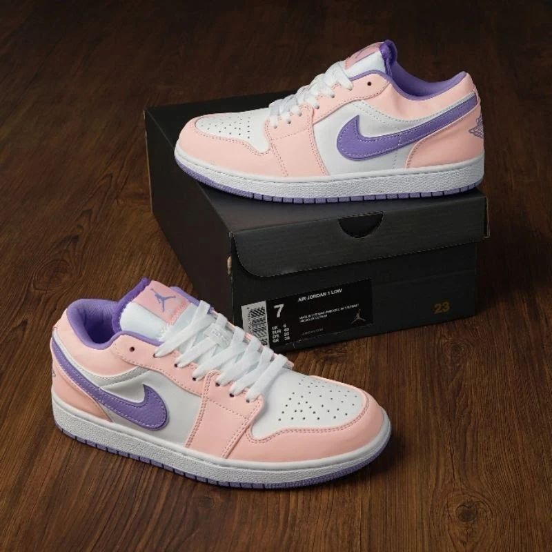 Custom Air Jordan 1 Low SE ‘Arctic Punch’ Sneakers